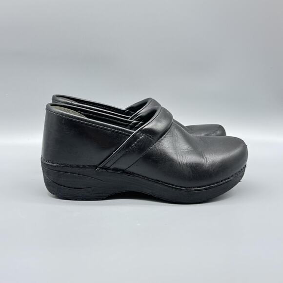 Dansko Shoes Womens 38 US 7.5 8 Black Leather XP 2.0 Work Clogs Comfort - Picture 1 of 12